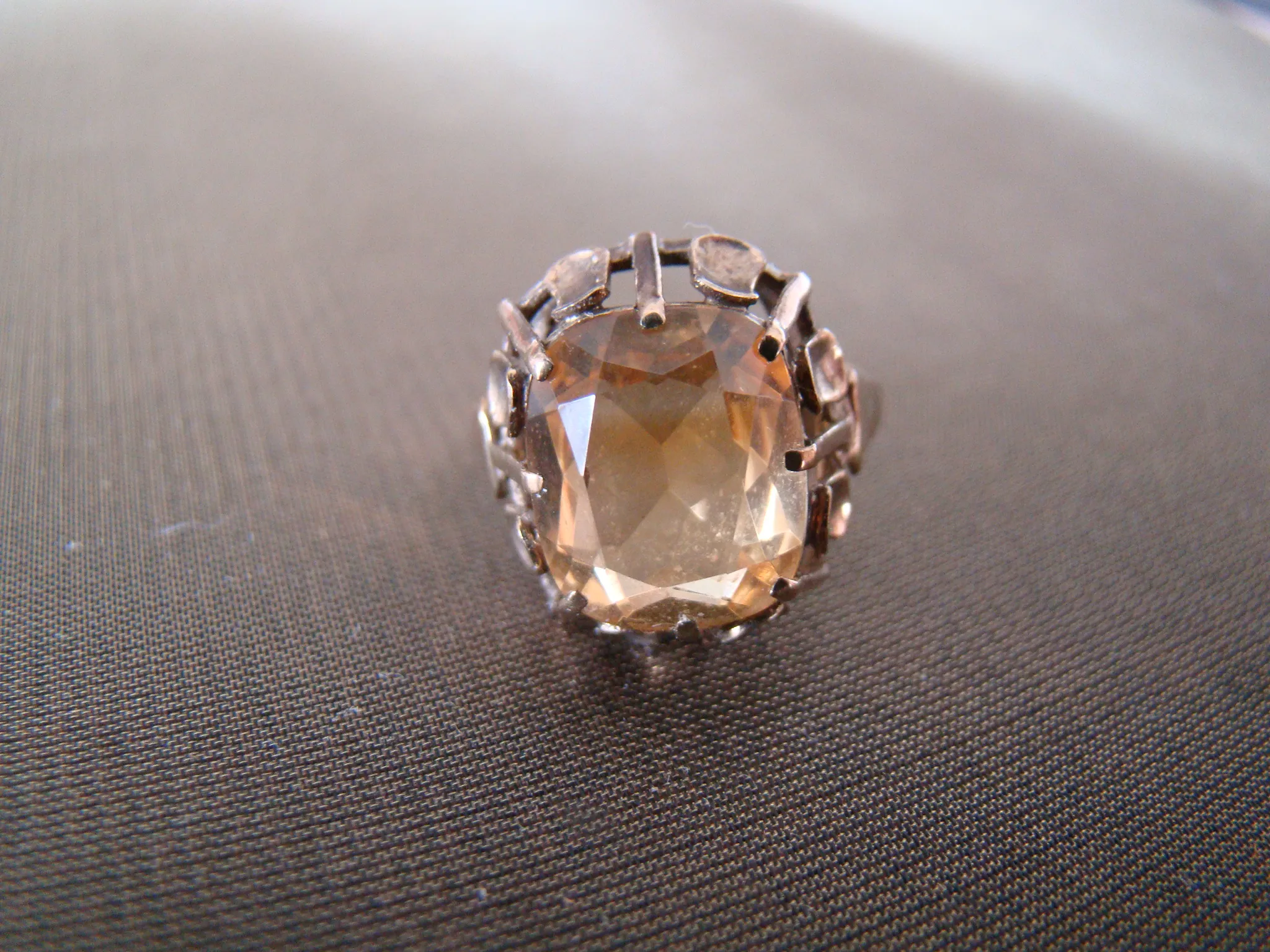 8 kt geel gouden antieke ring met gele citrien